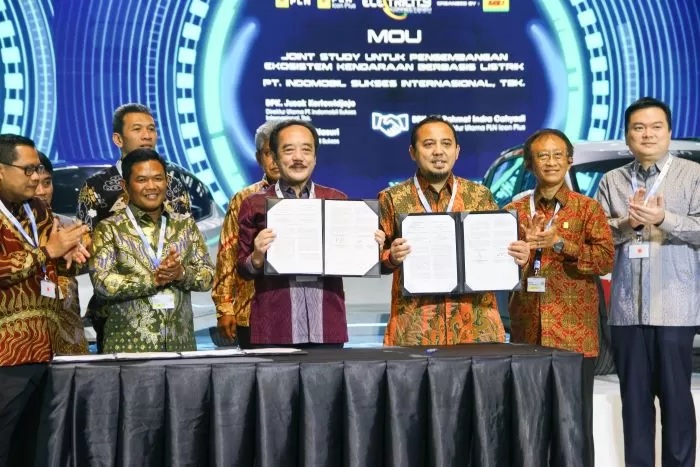 Percepat Adopsi EV di Indonesia, Indomobil Umumkan Kolaborasi dengan PLN Icon Plus